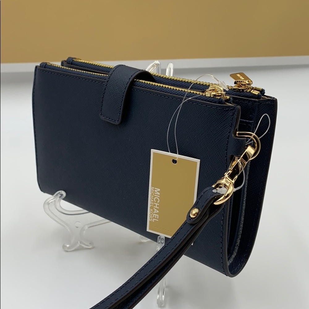 MICHAEL KORS LG DOUBLE ZIP WRISTLET NAVY - Picture 8 of 16